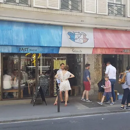 Апартаменты Ideal For Exploring On Foot