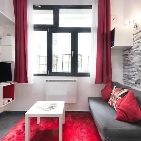 Appartement Ideal For Exploring On Foot Parijs