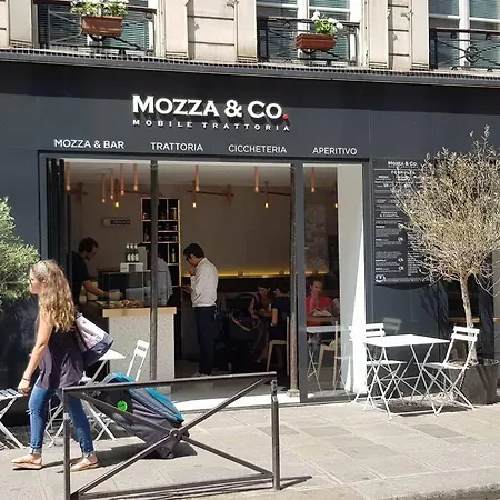 Ideal For Exploring On Foot Апартаменты